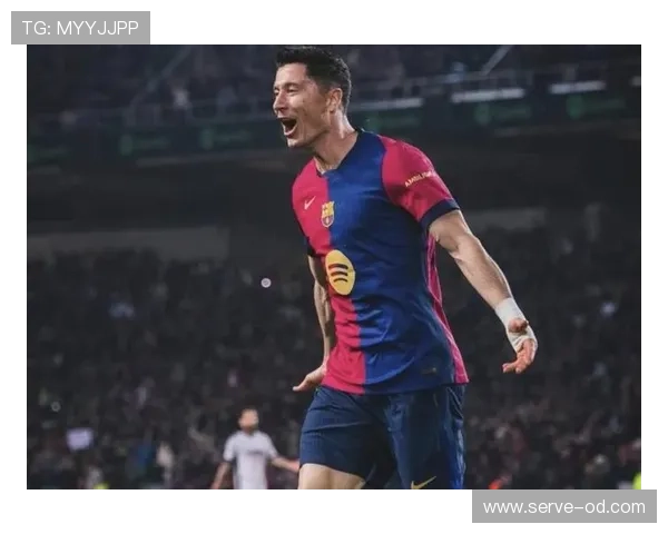 C罗 vs 莱万：进球效率与战术角色解析