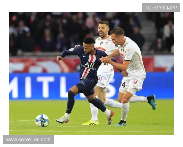 内马尔在高强度防守体系下为何容易被针对性限制？