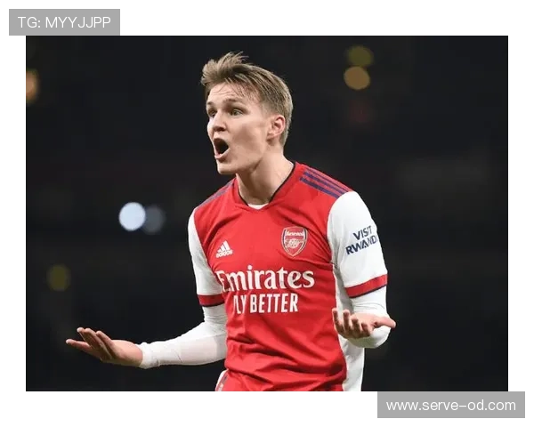 厄德高的战术价值再审视：前腰角色与期待落差的根源